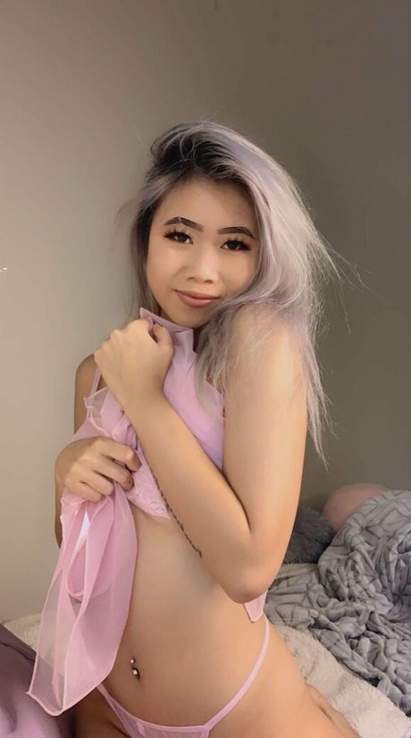 angelbvtch adult model pic