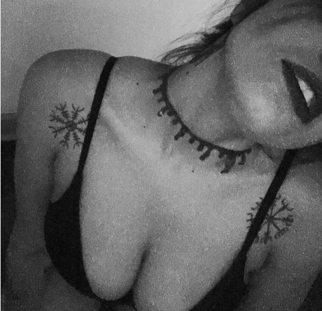 BolinhoSelvagem nude star gallery