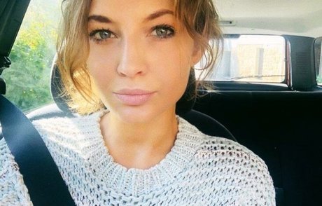 lollipopfields star naked images