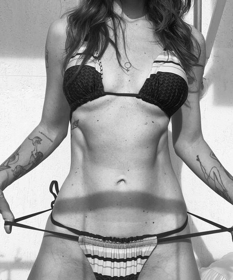 Ana Canas pretty pornstar archive