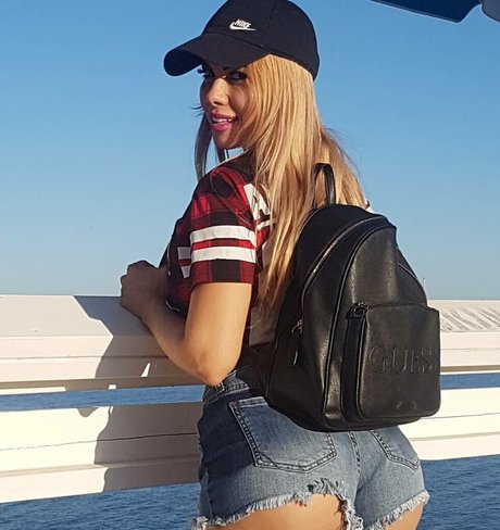 Herica Cristina free pornstar photos