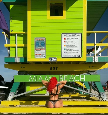 Katy Beaver porn actress picture