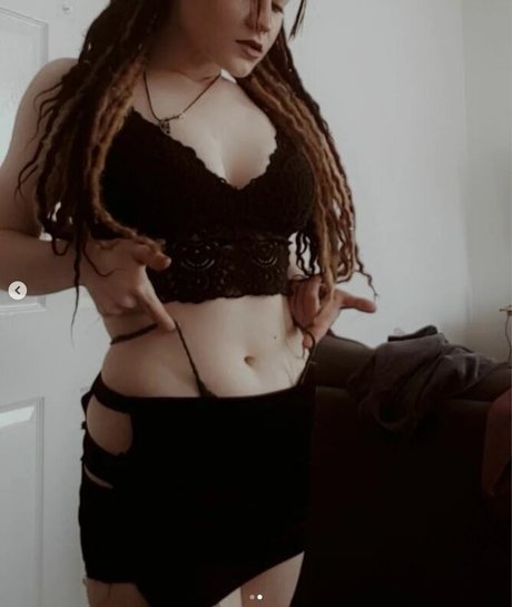 Mini Mia art pornstar pictures