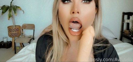 AvaArlo beautiful star pic