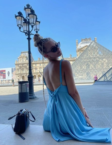 Kitty Nguyen model erotic photo