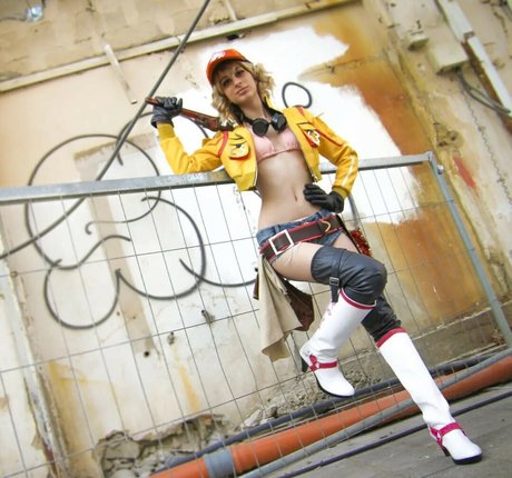 GoldBerry model top photo