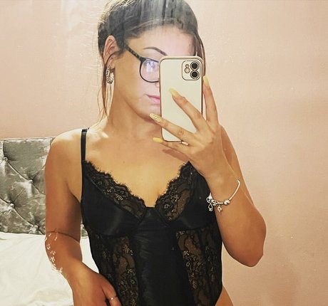 April Ro star photos