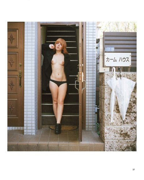 Sairu Hoshi model pornographic picture