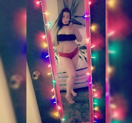 thickbellamel model porn pic