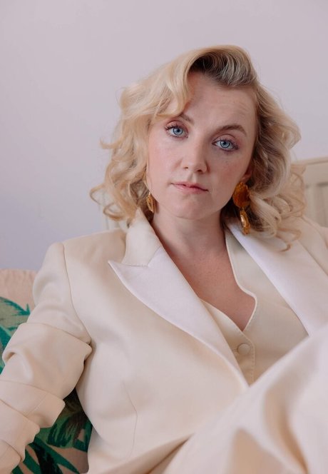 Evanna Lynch sexy model galleries