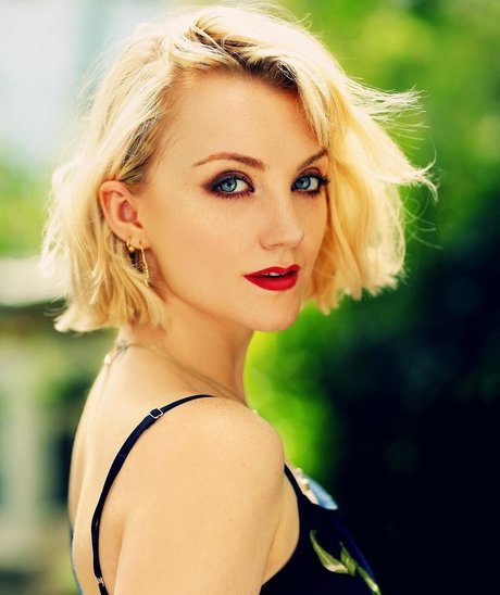 Evanna Lynch star top picture