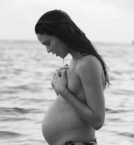 Odette Annable hd pornstar img