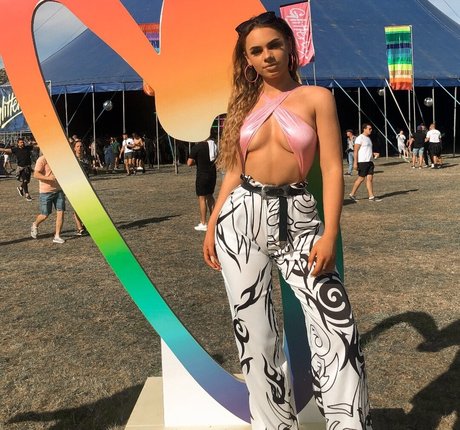 charlotte maynard naked pornstar photo