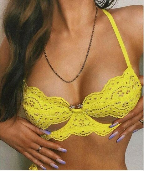 charlotte maynard beautiful model images