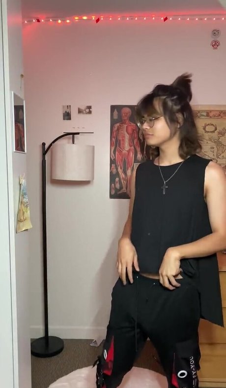 Kian Vi pornstar sexy pic