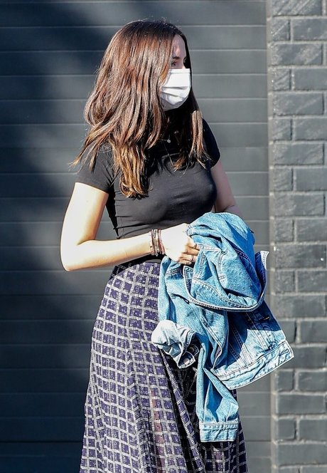 Ana Celia De Armas model hot images