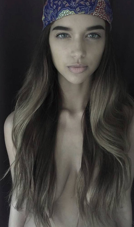 Ella Kat beautiful star images