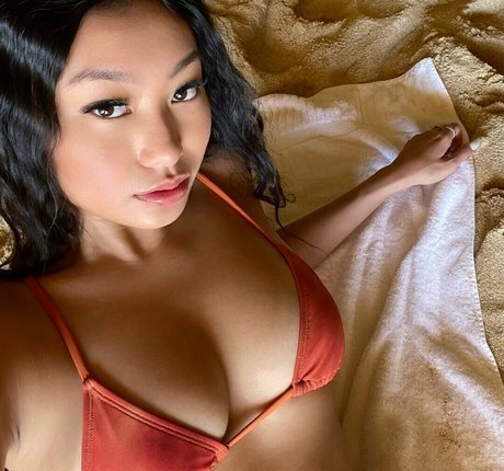 Elorado pornographic actress photo