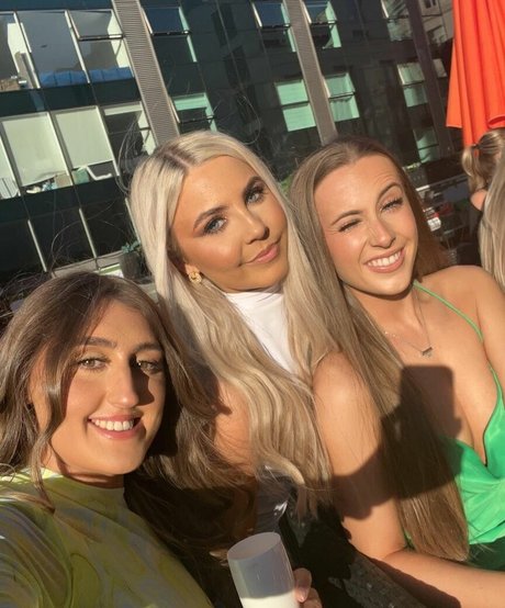 Beth Tucker star xxx photo