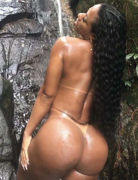 Vanessa Rodrigues star picture