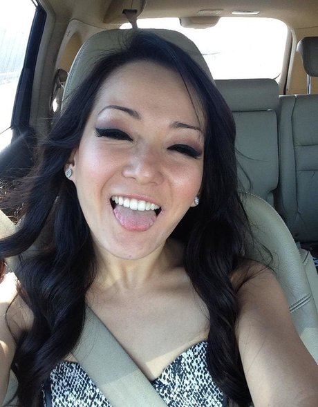 Reina Scully pornographic actress picture