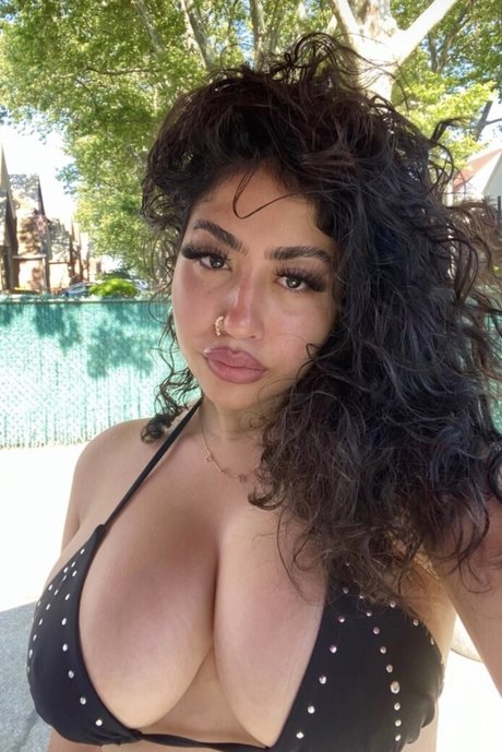 Julie Azi adult model pics