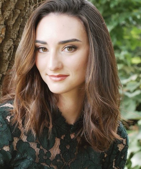 Abigail Shapiro star adult photo