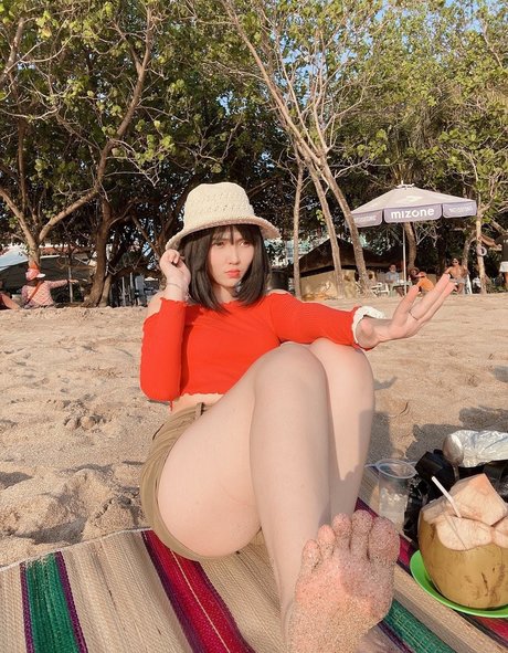 azulacan hot pornstar pic