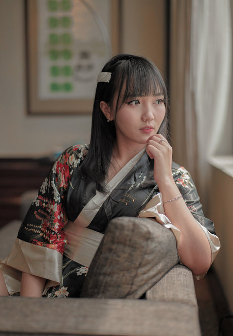 azulacan sexy model picture