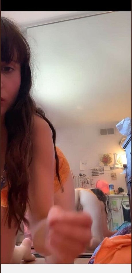 Globelamp perfect actress archive