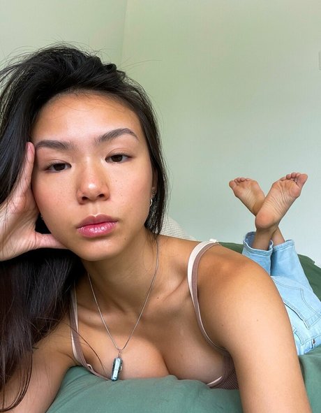 Cyberbullygigi star naked pictures