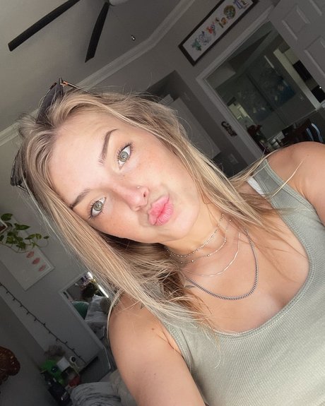 it s the taylor model hd pics