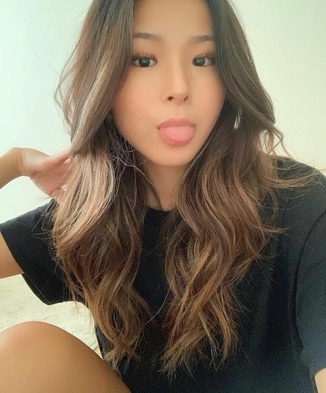 Mimi Furu pretty star picture