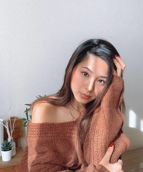 Mimi Furu pornstar exclusive gallery