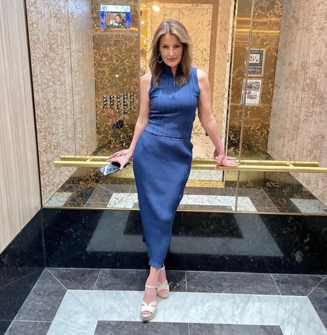 Sheri Nicole model pics