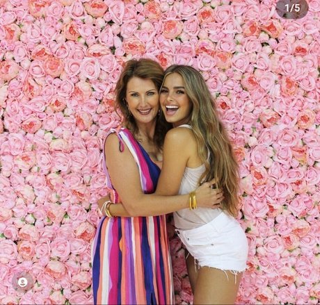 Sheri Nicole naked actress galleries