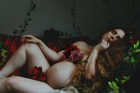 Emily Hamilton high quality model picture