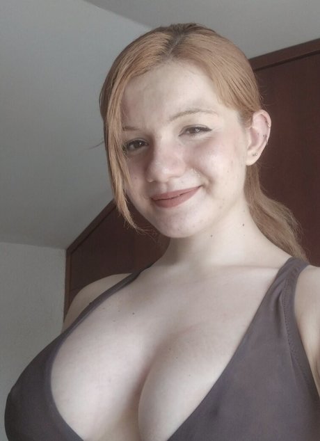 Heavenshiii adult star photo