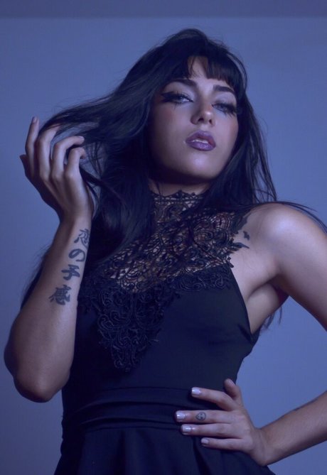 Laylahearts66 model erotic img