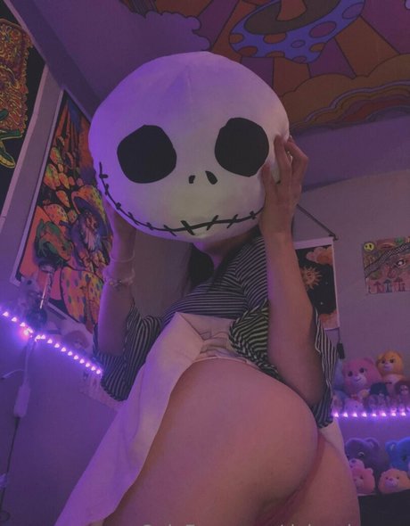 Dying bunny pornstar free pics