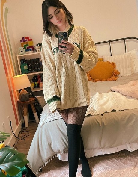 Shubble model nude gallery