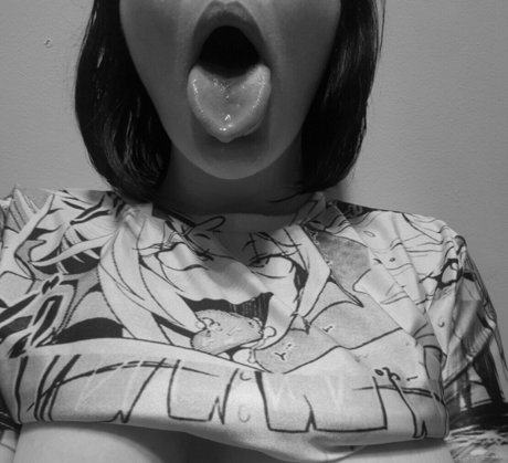 Hanasolo nude actress images