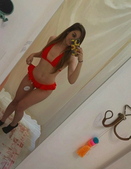 Sloane Skipper Wolf hot actress picture