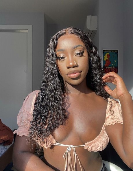 bribriann6722 pornstar sexy pic