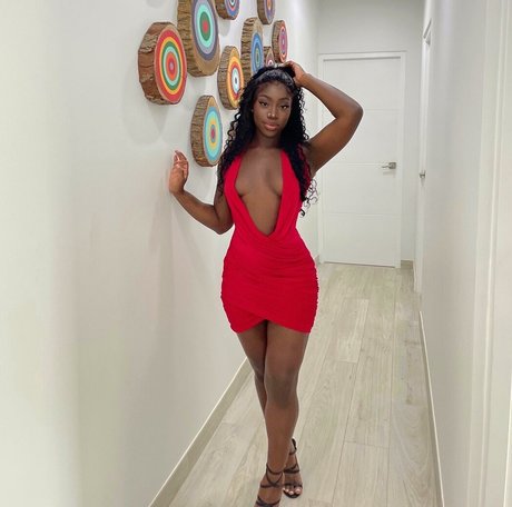 bribriann6722 perfect model picture