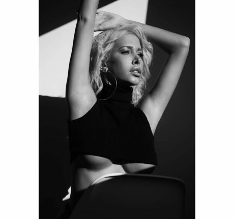 Sapir Shalev sex model photos