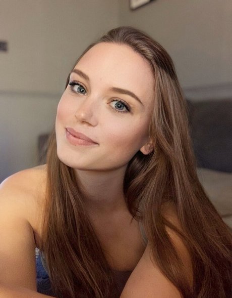 LillyPie nude star pics