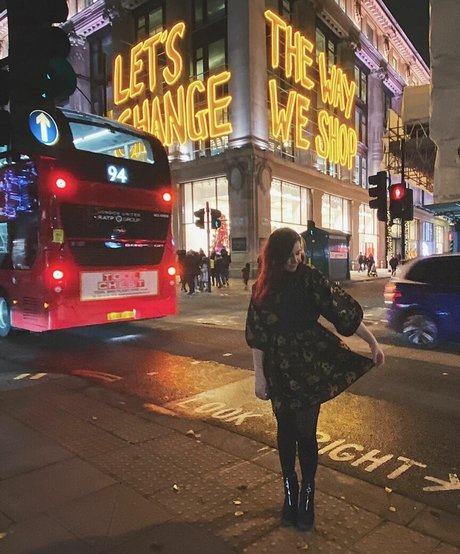 Aayley model naked pictures