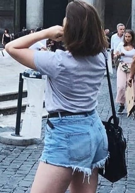 Aayley model pretty pics