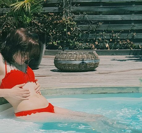 Aayley pornstar hot pic